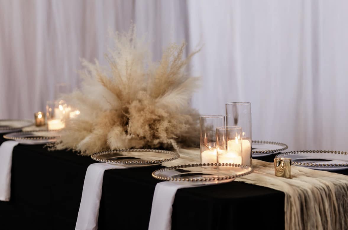 LARGE FLORAL ARRANGMENT