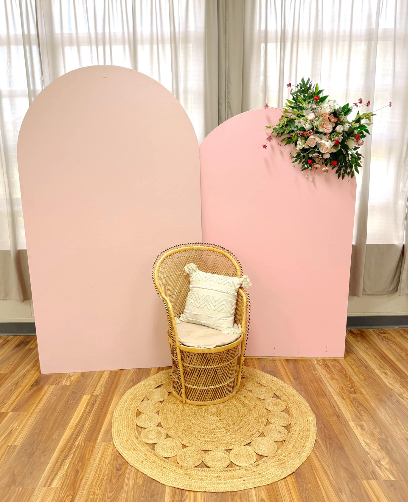 WICKER ACCENT CHAIR