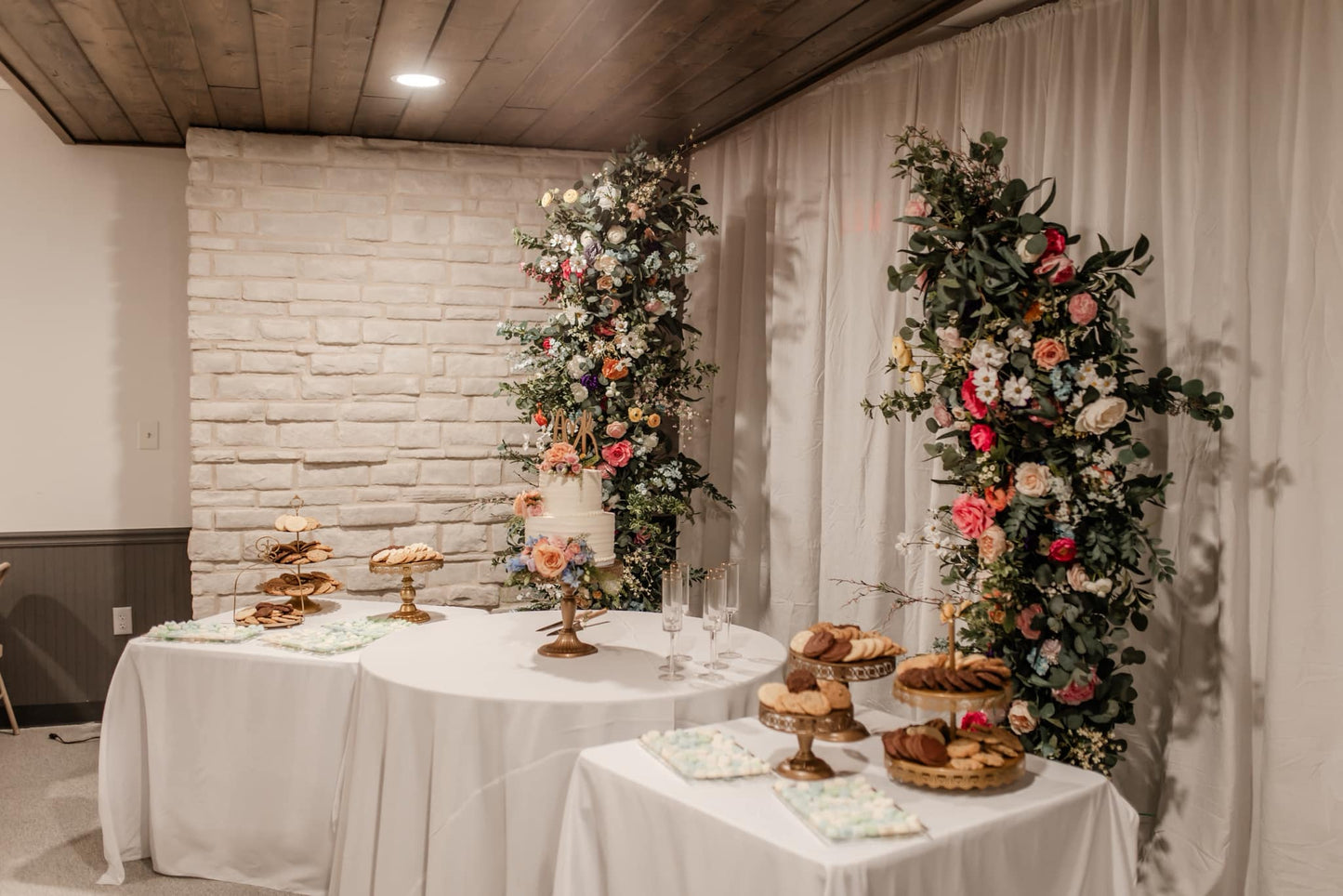 FLORAL ARCHES - CUSTOM