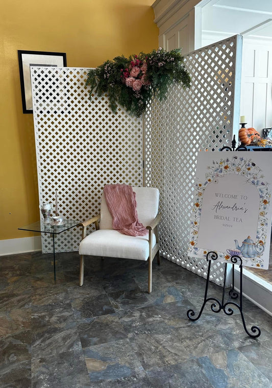 LATTICE BACKDROP - WHITE